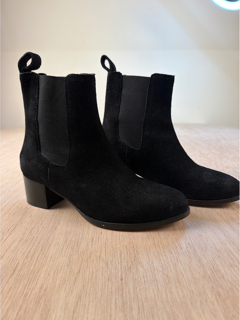 Her by Anthony Veer Black Suede Chelsea Boots Block Heel Size 6.5 EUC